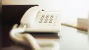 ¿Tienes cables de tu teléfono fijo que cuelgan por las paredes? Con estos cambios instalarás una red Ethernet