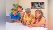 ¿Cuál es la edad mínima para que un pensionista de la ONP acceda a la jubilación anticipada?
