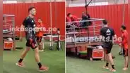 Ormeño no saludó a periodistas y Advíncula le hizo cruel broma en la selección peruana: "En México ni prensa tienes"