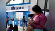 ¿A cuánto asciende  el subsidio por lactancia materna que brinda EsSalud y cómo solicitarlo este 2024?