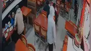 Robo en pollería de Ate: imágenes del atraco revelan amenazas con pistola a comensales