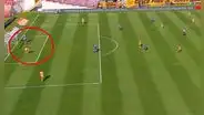 ¡Insólito! Cusco FC comete penal absurdo tras un blooper en un saque de meta que Cristal falló