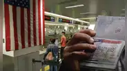 Los ÚNICOS DOCUMENTOS que necesitarás para viajar en Estados Unidos desde 2025: adiós a la VISA y al pasaporte