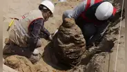 Hallazgo en Perú: arqueólogos desentierran fardos funerarios de más de 800 años de antigüedad en Ica