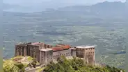 Este es el castillo más grande de América Latina: está construido en lo alto de una montaña y tiene más de 200 años