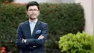 Gonzalo Banda: “Políticos de respaldo insignificante están destruyendo la democracia”