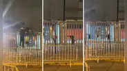 Fanáticos trepan rejas de Estadio Nacional para ver el concierto de Aventura: "Una aventura es más divertida si huele a peligro"