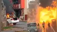 Auto explota en plena plaza de Armas de Chancay y desata el pánico entre los vecinos