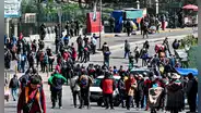 Cocaleros de Bolivia advierten con responder si la Policía interviene en los bloqueos: "No van a salir como han salido hoy"