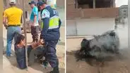 Vecinos de Ate intentan incinerar a presunto extorsionador y prenden fuego a su mototaxi usada en robos