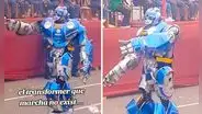 Senati presentó su transformers en desfile y causa sensación en redes: “Senatinus Prime”