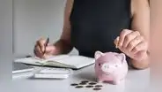 Estrategias simples para reducir gastos y aumentar ahorros