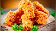 Reconocida cadena de pollo frito se declara en quiebra: un reflejo de la crisis en la restauración