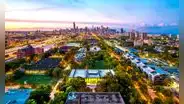 ¡Toma nota, INMIGRANTE en USA!: la ciudad de Illinois donde les va mejor económicamente a los latinos, según estudio