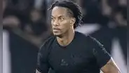 André Carrillo recibe severas críticas de prensa brasileña tras eliminación de Corinthians en la Sudamericana