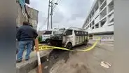 Extorsionadores incendian dos combis y balean un bus en Lima