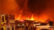 Más de 14.000 personas bajo órdenes de evacuación en California en medio de peligroso incendio forestal