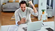 ¿Cómo ganar dinero por internet en 2024? 5 trabajos para generar dinero extra