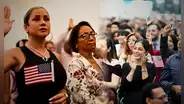 Estupendas noticias para inmigrantes en EE.UU: USCIS entrega ciudadanía a 40 personas en Florida por el Día de los Veteranos