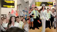 Tatiana Calmell recibe tremenda sorpresa en pleno vuelo tras ser coronada como ‘Reina de las Américas’ en el Miss Universo