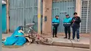 Juliaca: combi atropella a mujer que salió a vender comida en su triciclo y se da a la fuga