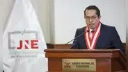 Roberto Burneo promete imparcialidad en el JNE, pero el Congreso acecha