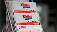 Hombre en Nueva Jersey gana el Mega Millions gracias a su paciencia al comprar un boleto en EE. UU.