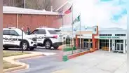 Terror en Henrico: estudiante lucha por su vida tras ser apuñalado en plena escuela de Virginia