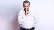 Miguel Iza: "Los artistas son peligrosos en cualquier sociedad porque promueven la confrontación"