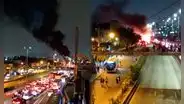 Fuerte incendio se registra en plena av. Evitamiento, en Rímac: reportan congestión vehicular debido al siniestro