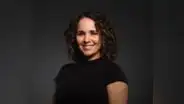 Érika Villalobos en un obra teatral para el debate