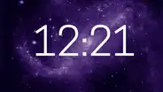 Ver la hora espejo 12:21 en el reloj, ¿cuál es su significado?