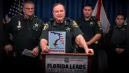 La insólita recomendación del sheriff de Florida a inmigrantes para evitar detenciones: “Pueden autodeportarse”