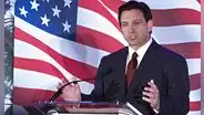 ¡Cuídense, inmigrantes! Estas son las políticas de Ron DeSantis para impulsar las redadas y deportaciones en Florida