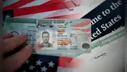 La buena noticia para inmigrantes: los 5 factores clave que pueden acelerar tu residencia en Estados Unidos