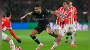 Liverpool perdió 3-2 ante PSV Eindhoven, pero igual quedó primero en la Champions League