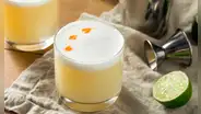 ¿Quieres brindar en el Día del Pisco Sour? Aprende su receta de manera fácil y rápida