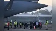 Canciller: EE.UU. programará un vuelo para deportar a 74 peruanos retenidos en San Diego