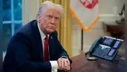 La impactante petición de Donald Trump a los agentes del FBI: un hecho que genera controversia en EE. UU.