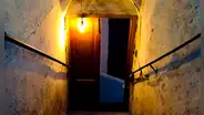 Hombre en China descubre que la antigua dueña de su casa vivía dentro del sótano en secreto: "Solo vendí la casa"