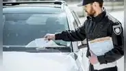 Conductores de California tendrán que pagar una multa de casi US$300 por nueva regla que entrará en vigor el 17 de febrero