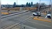 Milagroso escape en EE. UU.: conductor evita ser arrollado por un tren tras bajarse de su auto en Utah