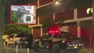 Detonan explosivo en la puerta de un colegio en Comas: atentando ocurrió cerca de una sede del Ministerio Público