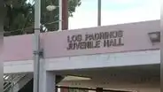 Escándalo en California: denuncian a funcionarios por presuntamente organizar peleas clandestinas entre menores en un centro de detención