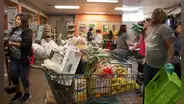 California: estos son los lugares y las fechas donde podrás recoger la comida gratuita del Banco de Alimentos