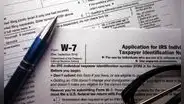 ¿Cómo y cuándo solicitar el ITIN? El paso a paso para inmigrantes que necesitan declarar impuestos en EE. UU.