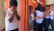 |Escolar que nunca había celebrado su cumpleaños se emociona hasta las lágrimas al ver que le organizaron una fiesta sorpresa