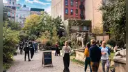 El jardín Elizabeth Street de Nueva York podría cerrar por proyecto de viviendas para adultos mayores sin hogar