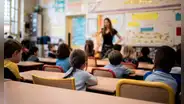 Malas noticias para inmigrantes en EEUU: avanza proyecto de ley que permite a escuelas rechazar inscripción de indocumentados en este estado