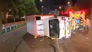 Accidente en San Borja: furgoneta dio dos vueltas de campana y acabó volcada en plena av. Javier Prado
